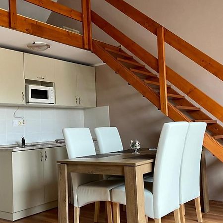 Gyula Var Premium Apartman Buitenkant foto