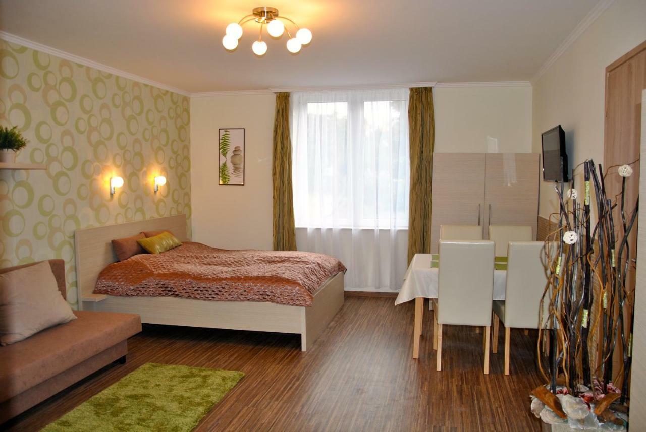 Gyula Var Premium Apartman Buitenkant foto