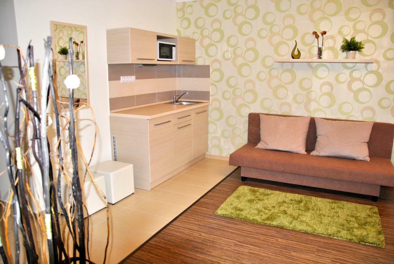 Gyula Var Premium Apartman Buitenkant foto